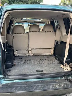 Mitsubishi Montero 2004