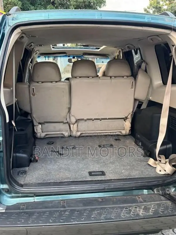Mitsubishi Montero 2004