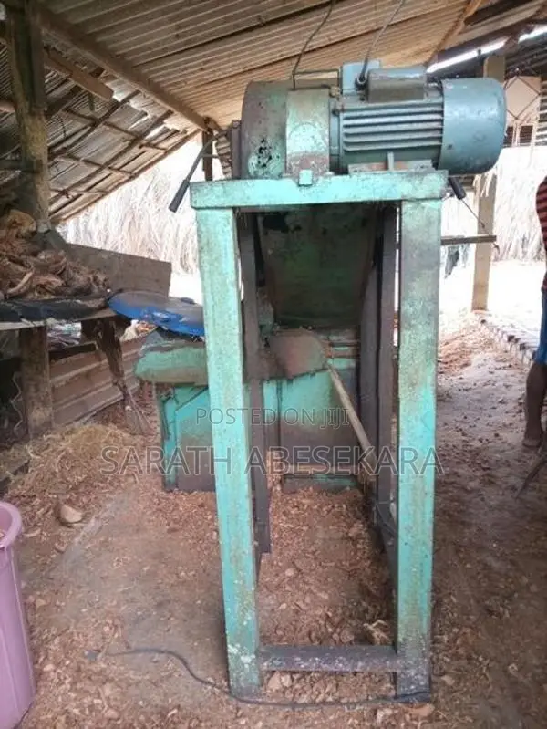 Coconut Husk Grinder