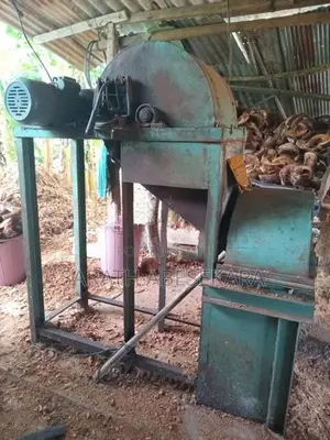 Coconut Husk Grinder
