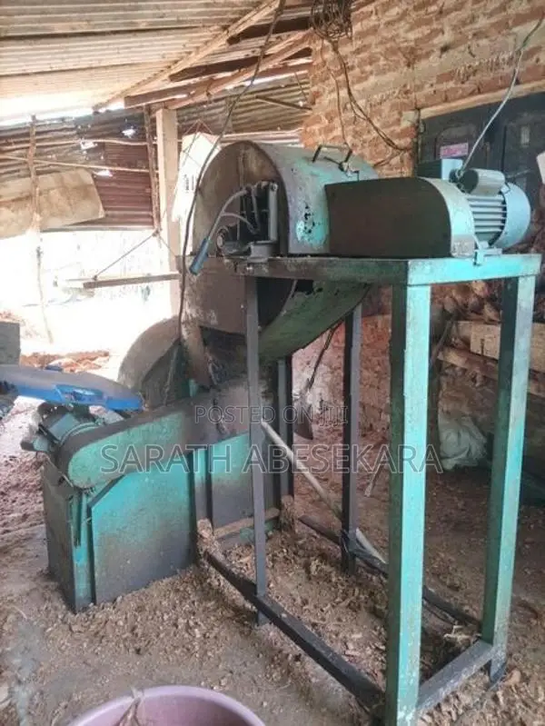 Coconut Husk Grinder