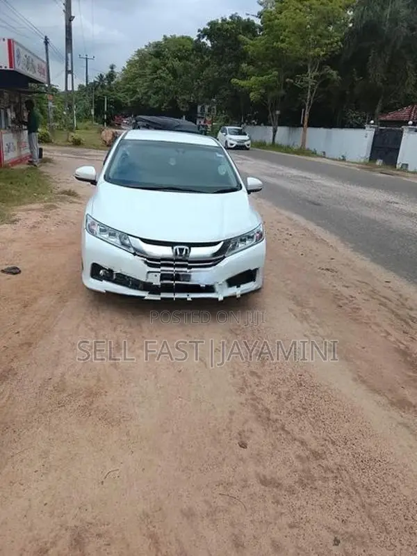 Honda Grace 2014