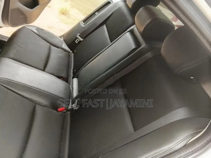 Honda Grace 2014