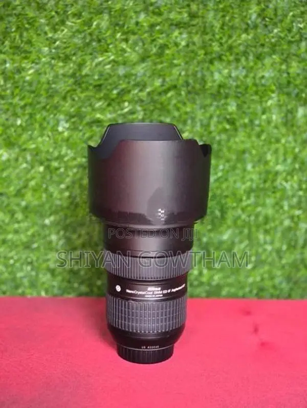 Nikon 24mm-70mm F2.8 Lens