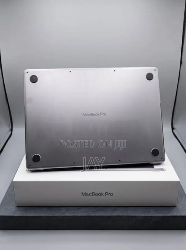 Apple MacBook Pro 16" M2 Max (32GB RAM / 1TB SSD) – Full Box Set