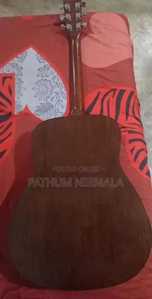 Yamaha f310 Acoustic Guitar