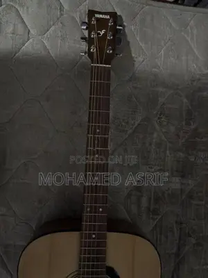 Yamaha F310 Acoustic Guitar