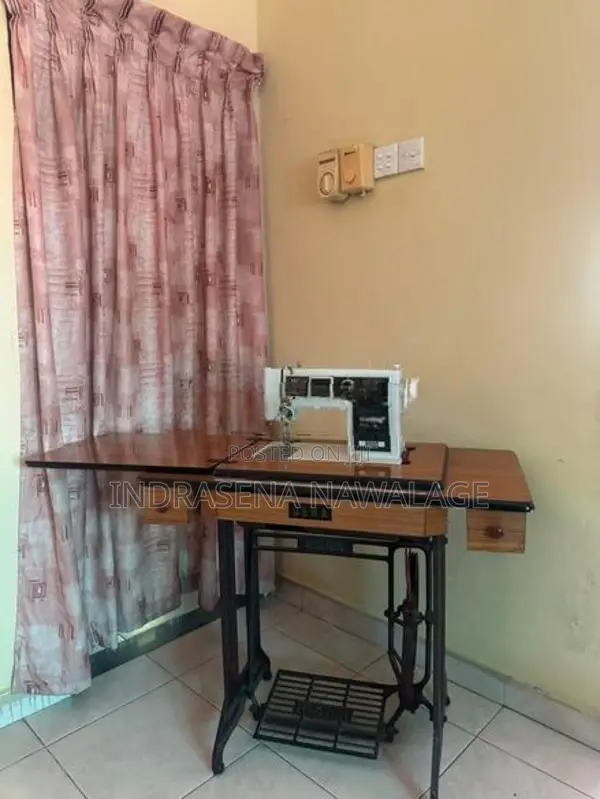 Usha Excella 55 Sewing Machine