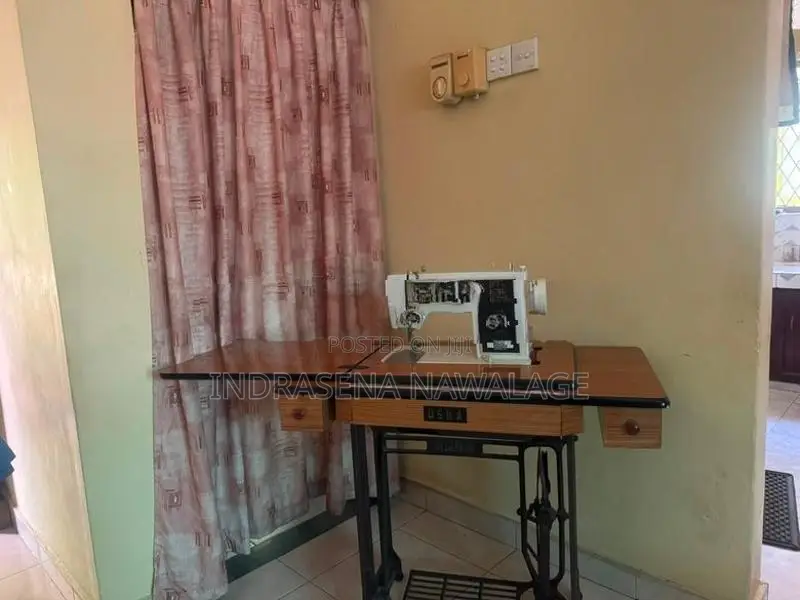 Usha Excella 55 Sewing Machine