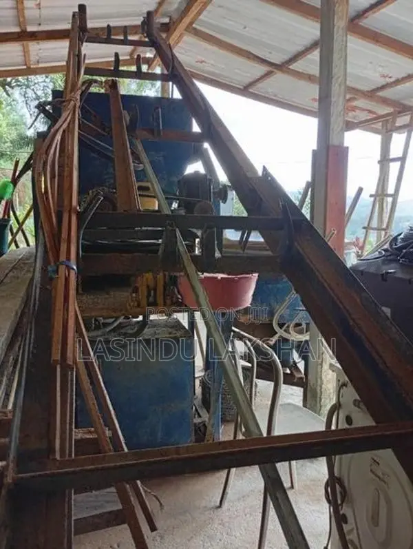 ගඩොල් කපන යන්ත්‍රය