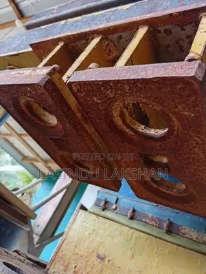 ගඩොල් කපන යන්ත්‍රය