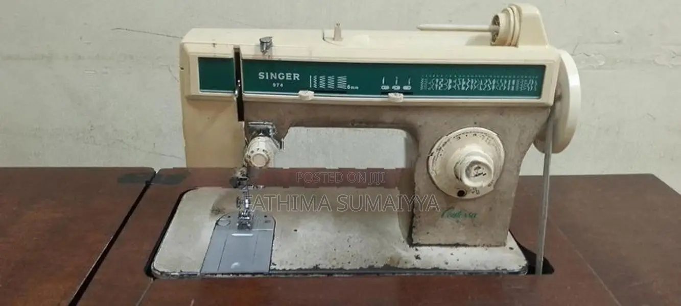 Singer Contessa ZIG ZAG Sewing Machine
