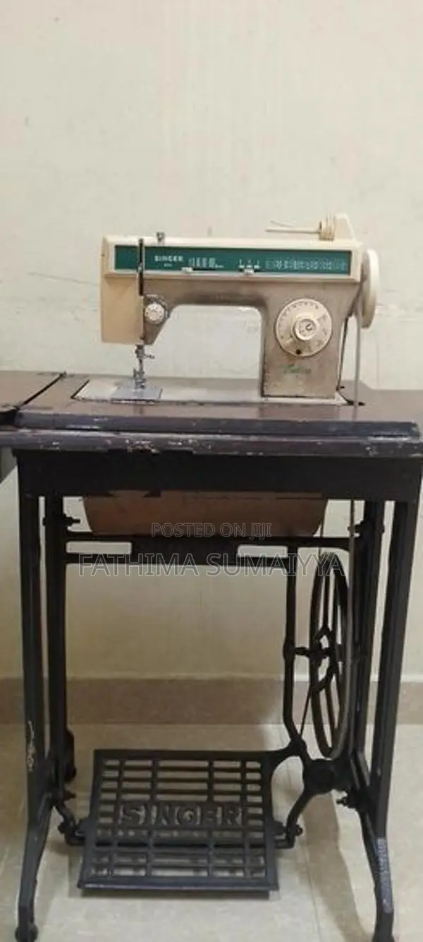 Singer Contessa ZIG ZAG Sewing Machine