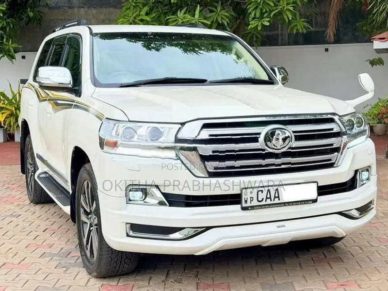 Toyota Land Cruiser V8 PALATHSABHA MODEL 2013