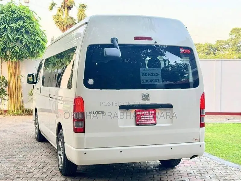 Toyota GDH GDH223 Highroof 2023