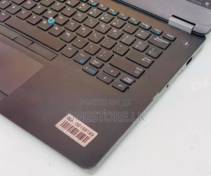 i7 6th Gen Latitude E7470 HD 4GB VGA Graphics