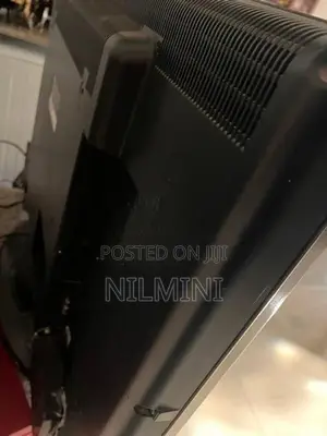 42” Hitachi LCD TV for Parts