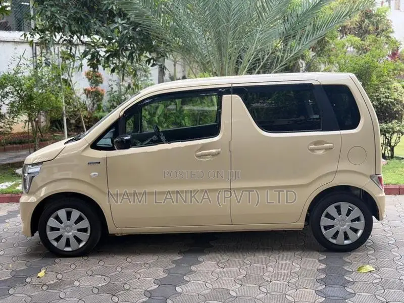 Suzuki Wagon R FX Hybrid-4 Way-Hud 2024