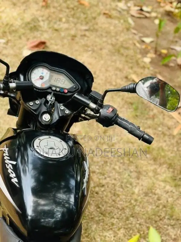 Bajaj Pulsar 150 2016