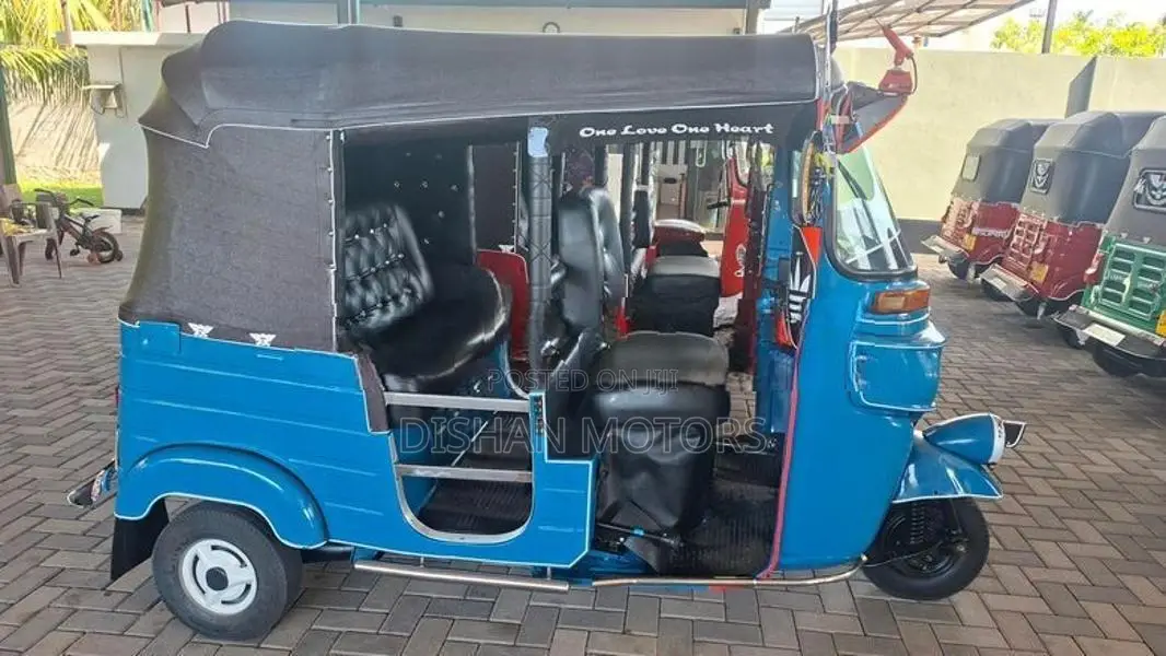 Bajaj RE 4 Stroke 2014