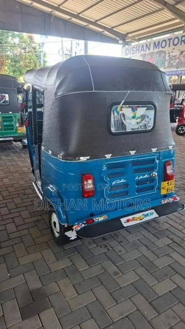 Bajaj RE 4 Stroke 2014