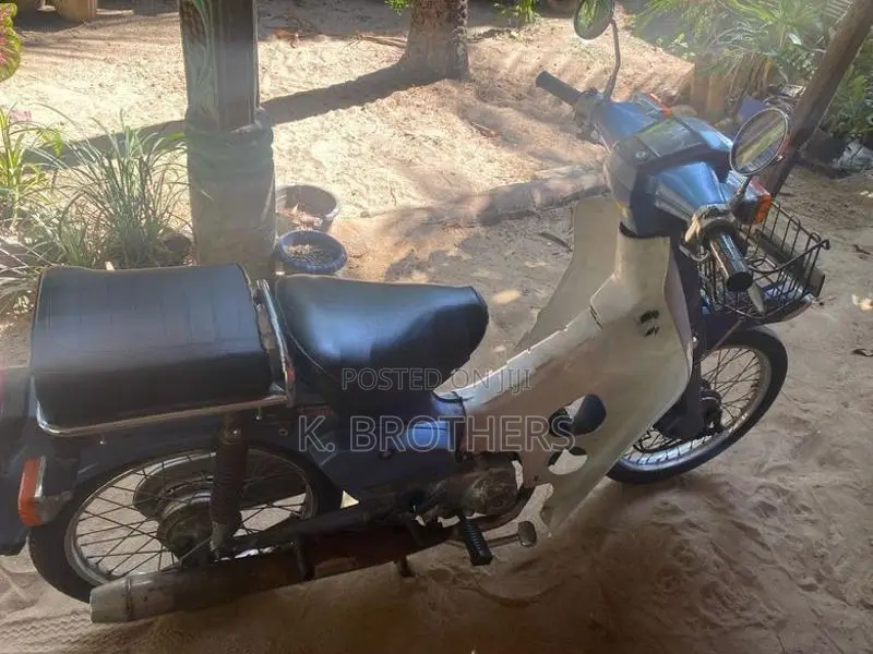 Honda Super Club 70 1992