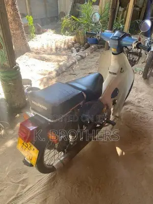 Honda Super Club 70 1992