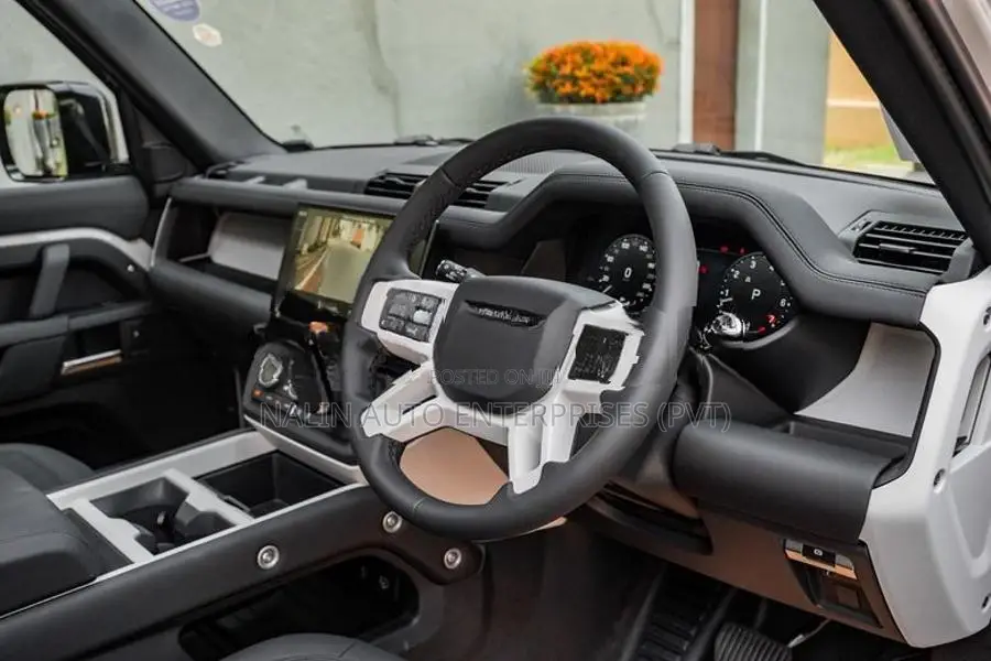 Land Rover Defender P300 Borasco Grey 2026