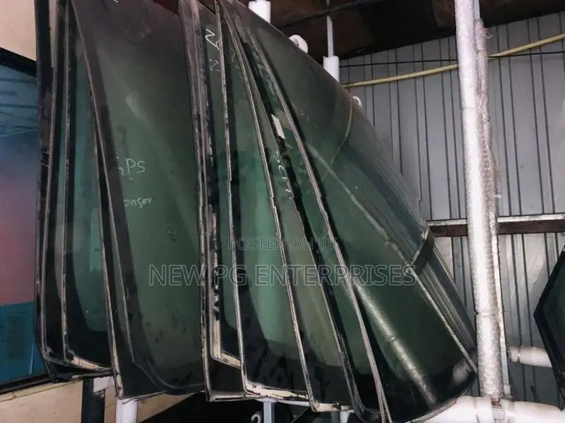 Toyota Vitz KSP90 Windscreen Front
