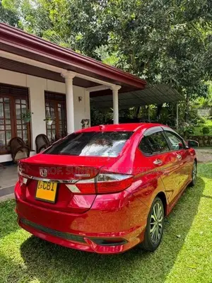 Honda Grace EX Sensing 2018