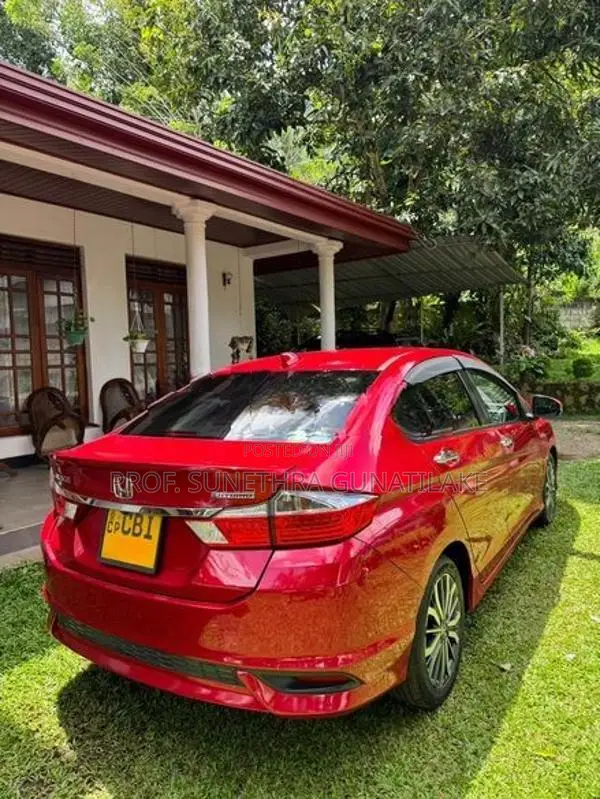 Honda Grace EX Sensing 2018
