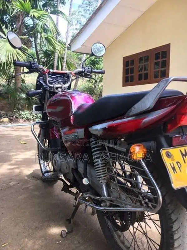 Bajaj CT100 2005