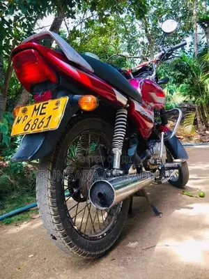 Bajaj CT100 2005