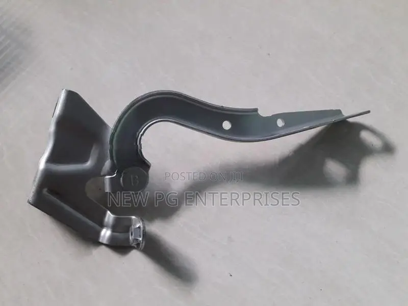 Toyota Axio NZE141 Bonnet Hinge RHS