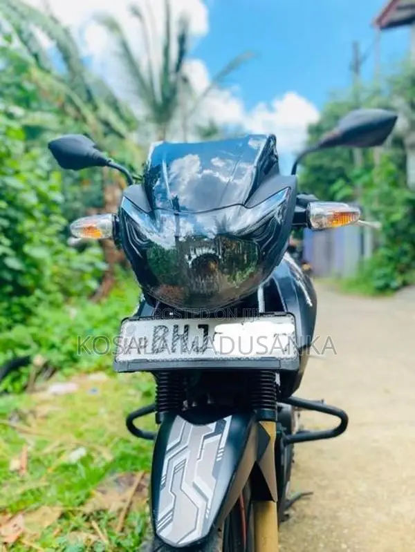 TVS Apache 2018
