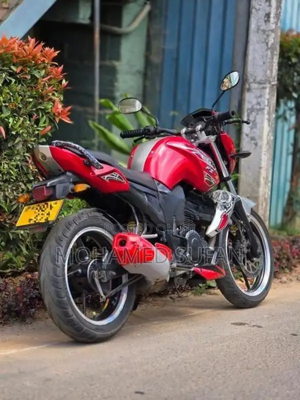 Yamaha FZS V1 2014