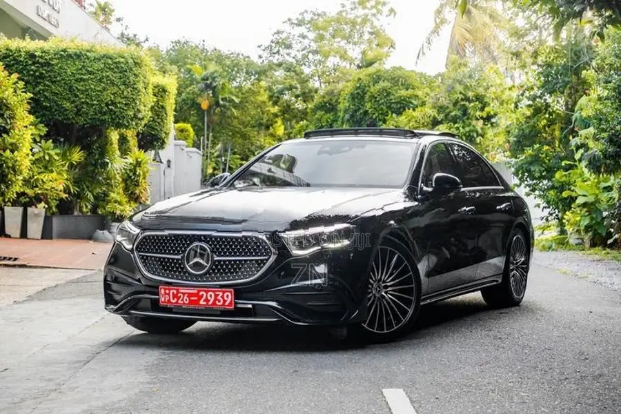 Mercedes Benz E350 AMG Premium Plus 2025