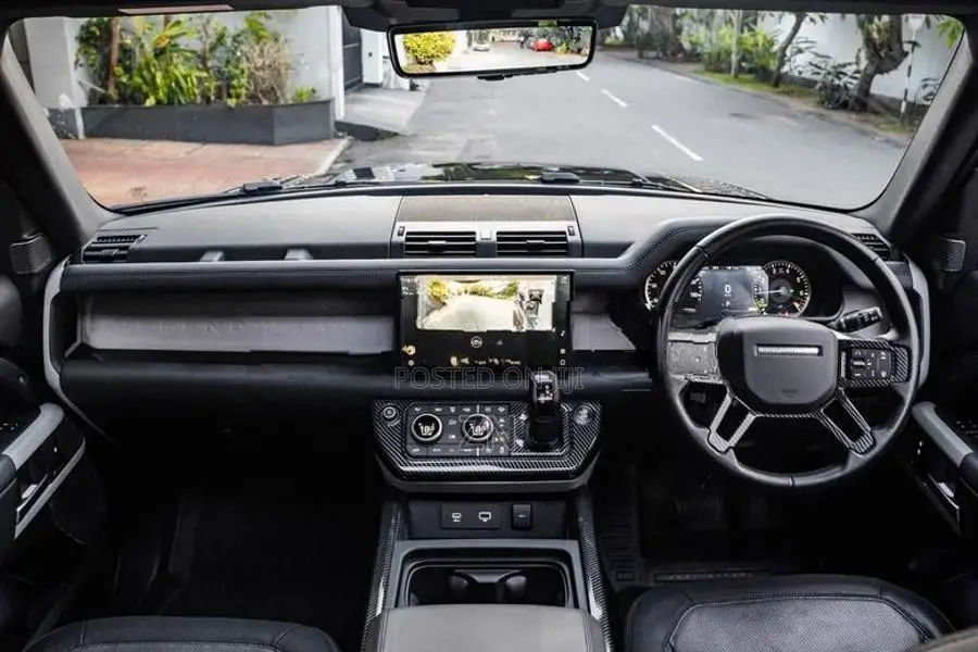 Land Rover Defender P400e HSE X Dynamic 2023