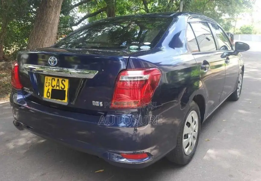 Toyota Axio 2016