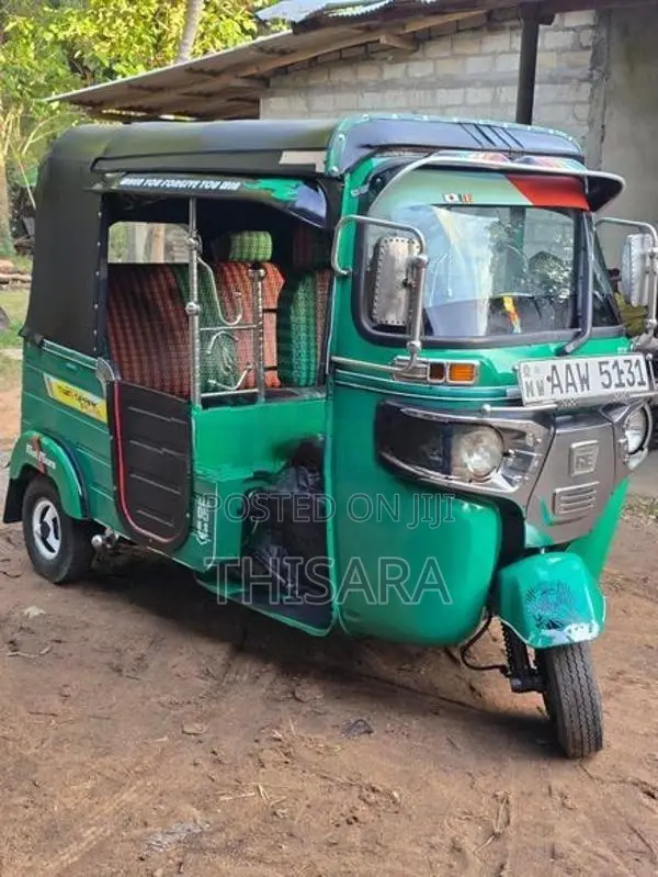 Bajaj RE 4stock 2015