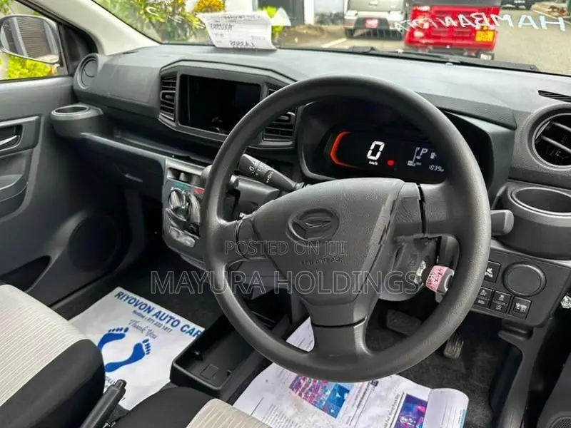 Daihatsu Mira ES L 2025