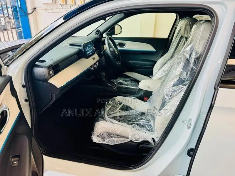 Honda Vezel Z Play 4WAY 10spk BN 2026