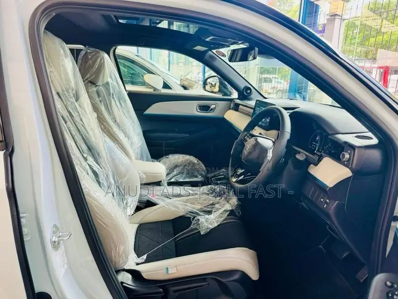 Honda Vezel Z Play 4WAY 10spk BN 2026