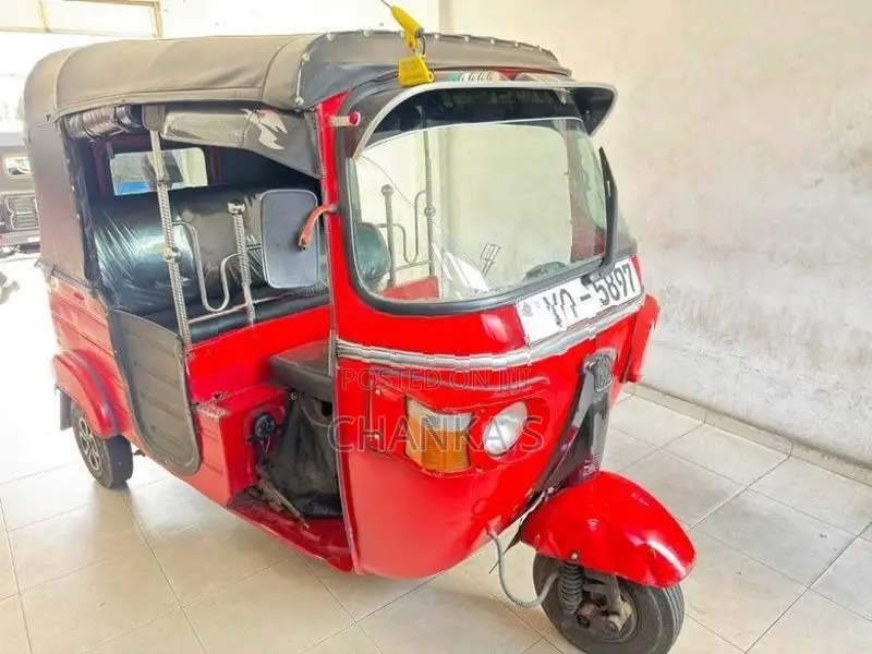 Bajaj 205 2011