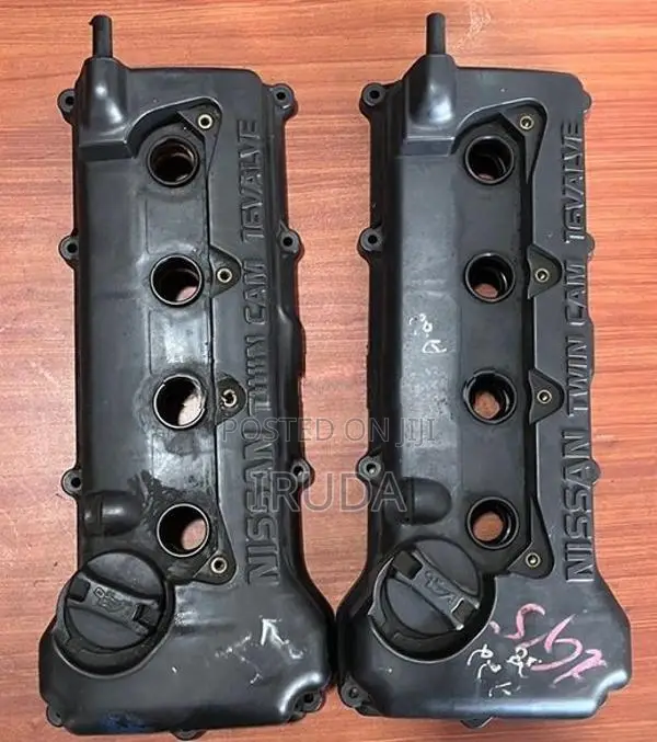 Nissan FB 15 Tappet Cover