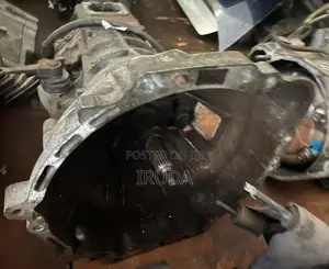 Toyota Dolphin 113 Gear Box