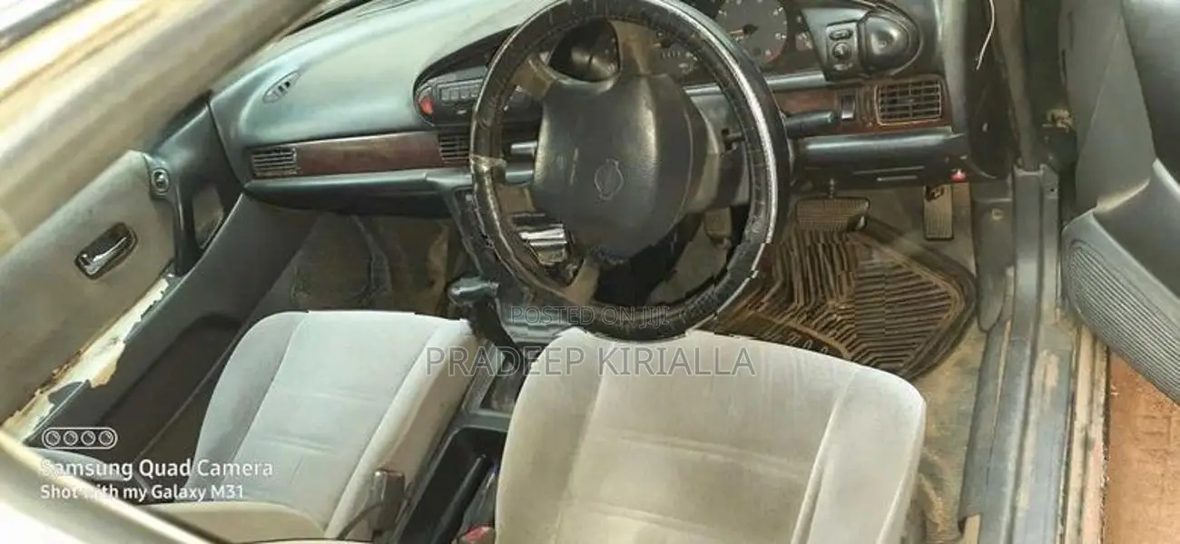 Nissan Bluebird 1975