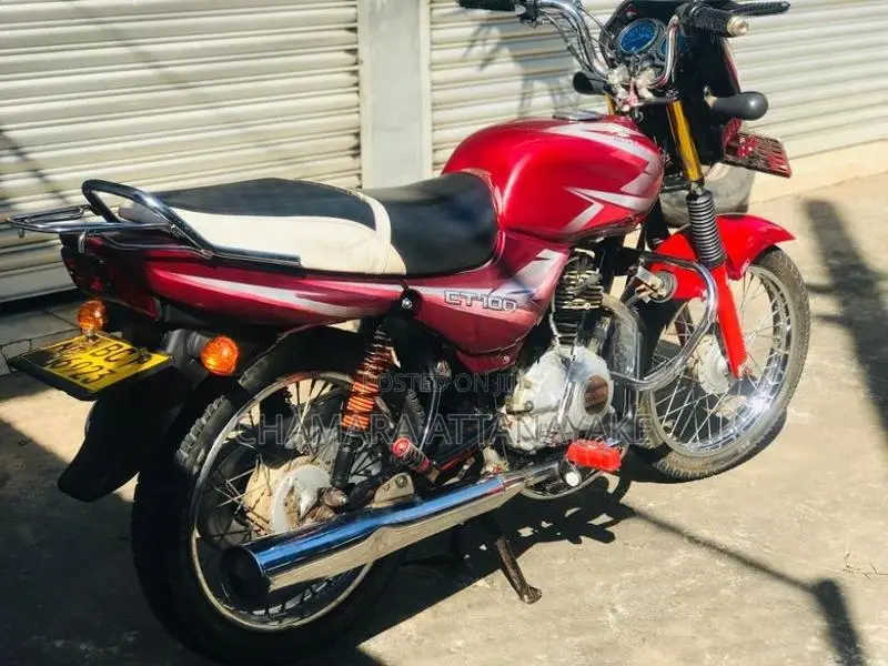 Bajaj CT100 2015