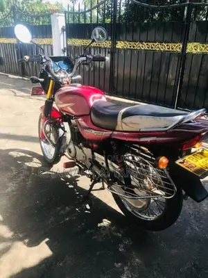 Bajaj CT100 2015