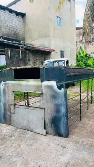 Lorry Hut
